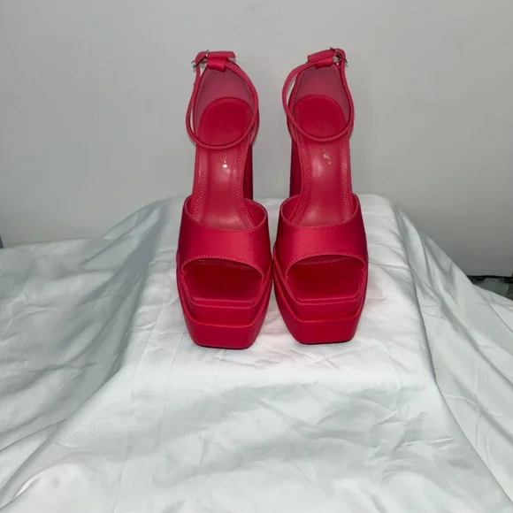 Public Desire Hot Pink Platform Barbie Inspired 70’s Retro Sexy Heel size UK 4 - Picture 8 of 12